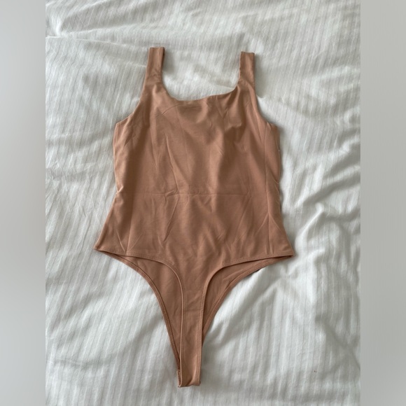 NWT Banana Republic Nude Bodysuit Sz S - Picture 3 of 5